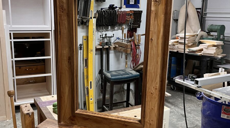 🪞 Through the Looking Glass — The Emotional and Spatial Power of Mirrors in the Home