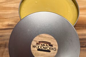 The Great Finish Debate: Hard Wax vs. Polyurethane for Your Precious Wood Surfaces