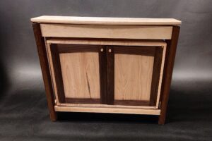 The Benefits of Custom Handcrafted Furniture for Businesses and Its Impact on Customers
